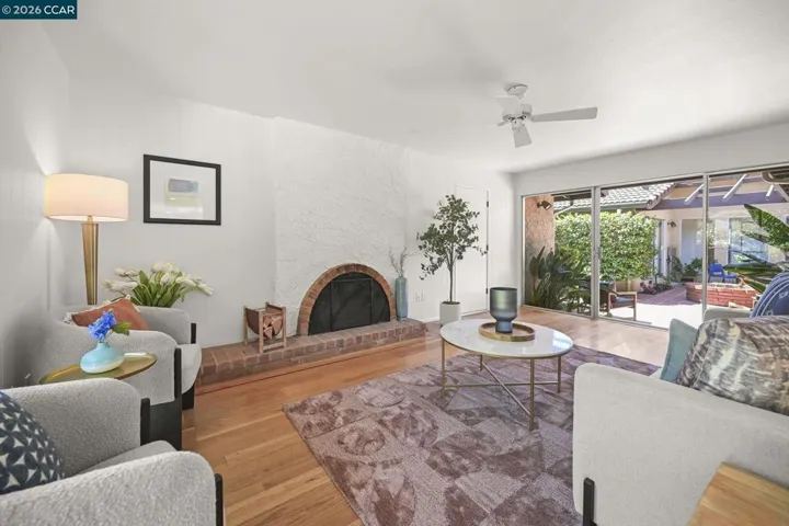 1085 Country Club Drive, Moraga, California 94556