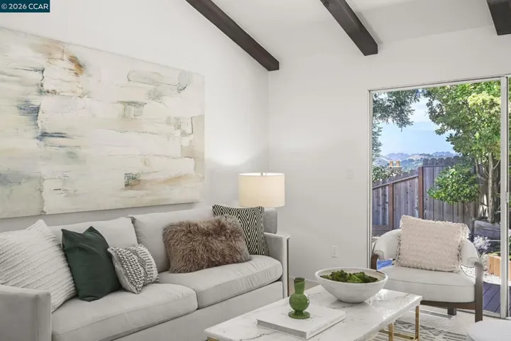 1085 Country Club Drive, Moraga, California 94556