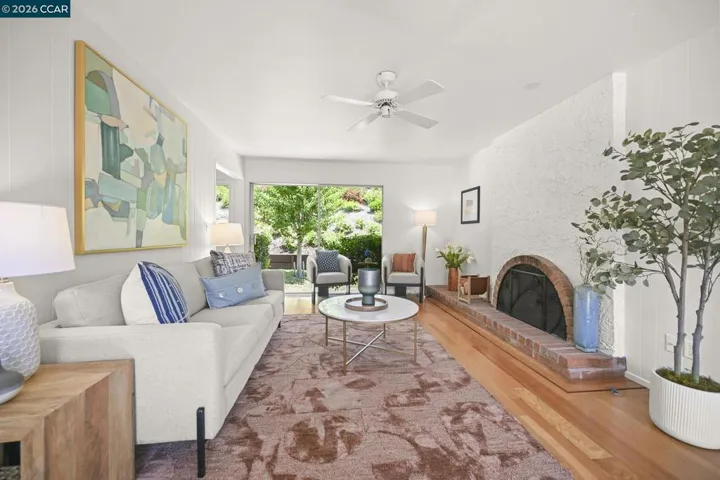 1085 Country Club Drive, Moraga, California 94556