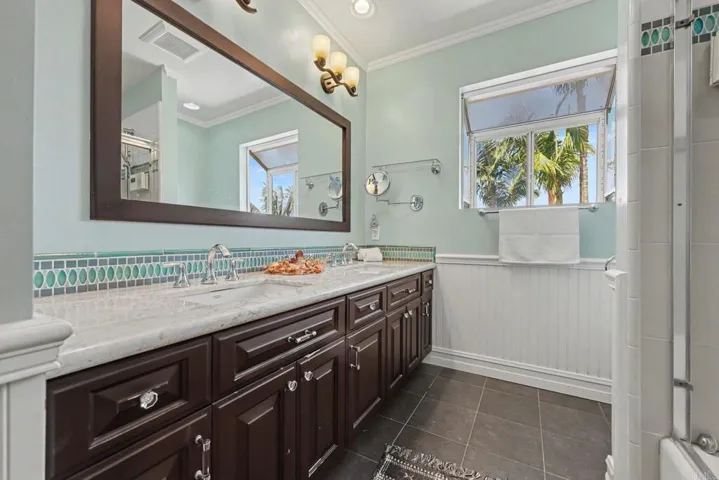 6382 Lake Shore Drive, San Diego, California 92119