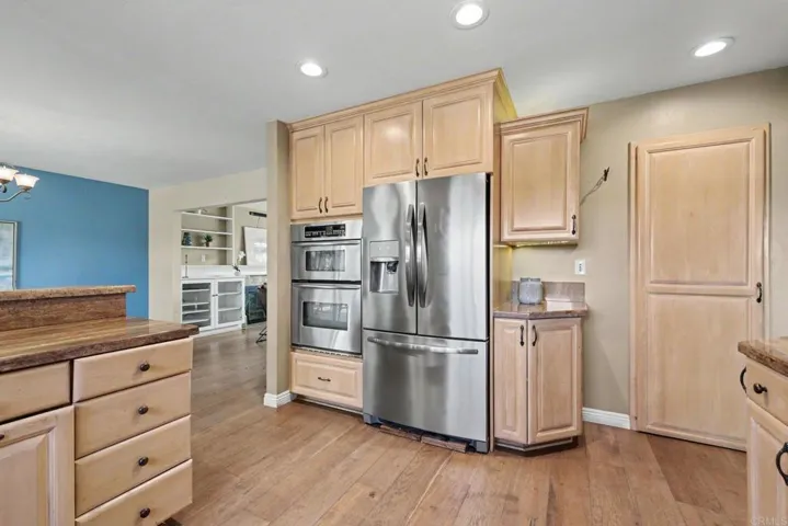 6382 Lake Shore Drive, San Diego, California 92119