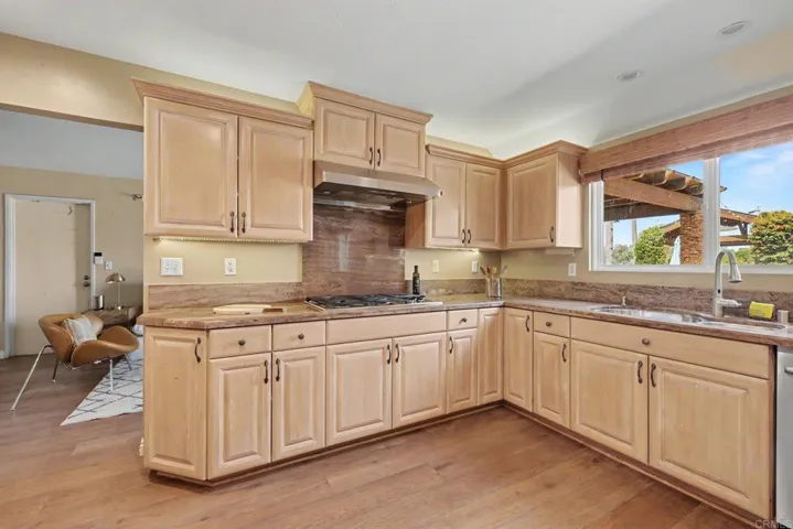 6382 Lake Shore Drive, San Diego, California 92119