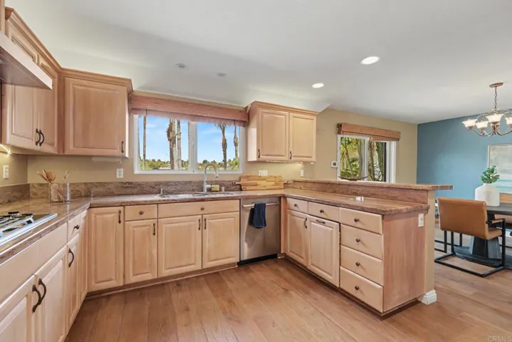 6382 Lake Shore Drive, San Diego, California 92119