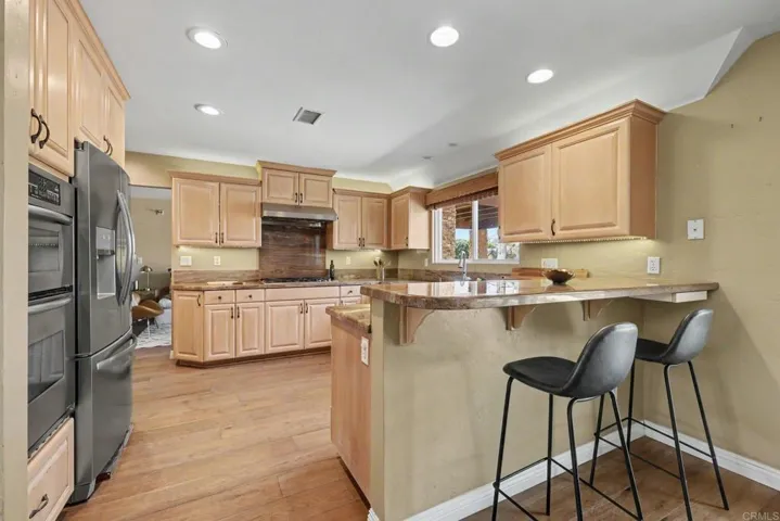 6382 Lake Shore Drive, San Diego, California 92119