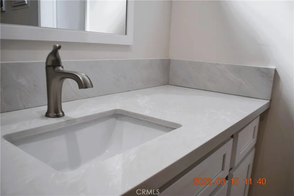Quartz countertop
