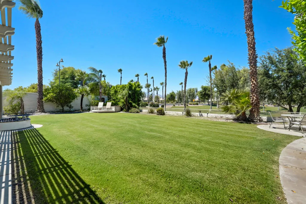 new-80320-avenida-santa-alicia-010