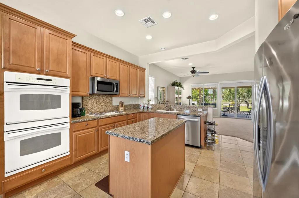 new-80320-avenida-santa-alicia-007