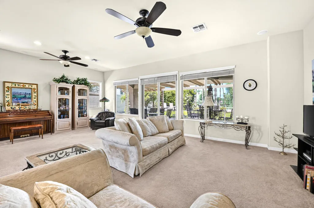 new-80320-avenida-santa-alicia-002