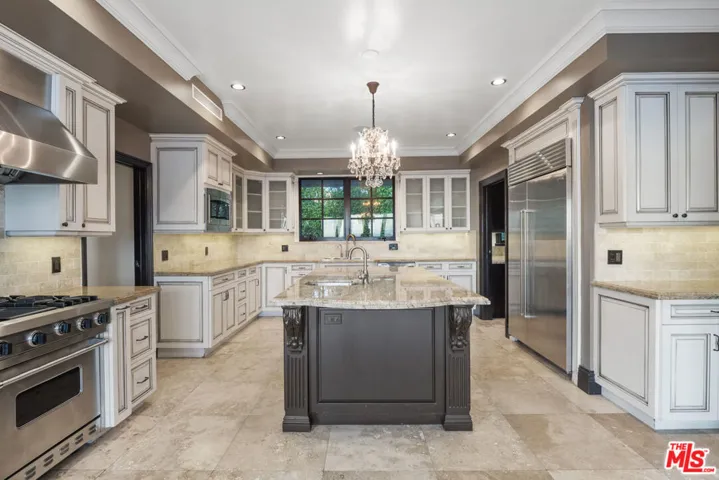 24753 Vantage Point Terrace, Malibu, California 90265