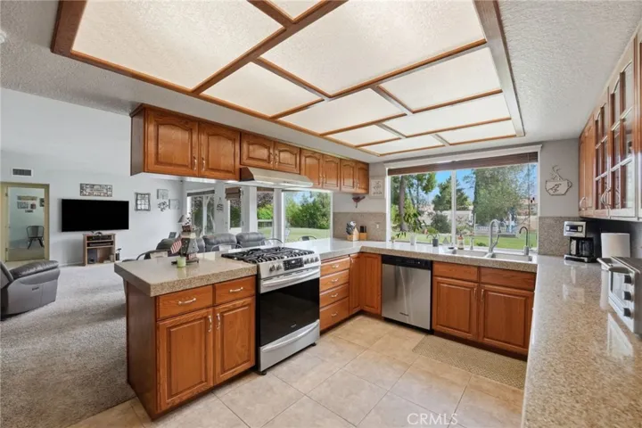 35624 Katona Court, Yucaipa, California 92399