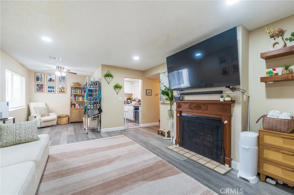 gallery-image 4