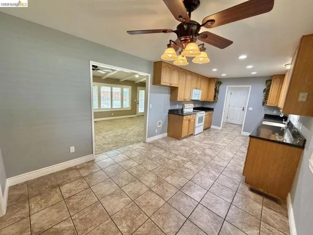 395 North Ave, Turlock, California 95382