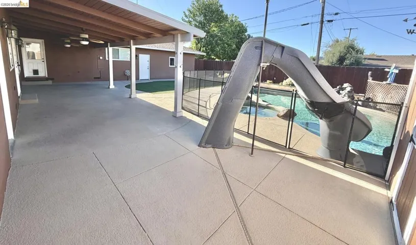 395 North Ave, Turlock, California 95382