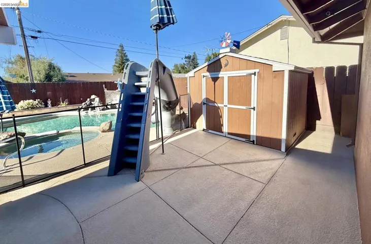 395 North Ave, Turlock, California 95382