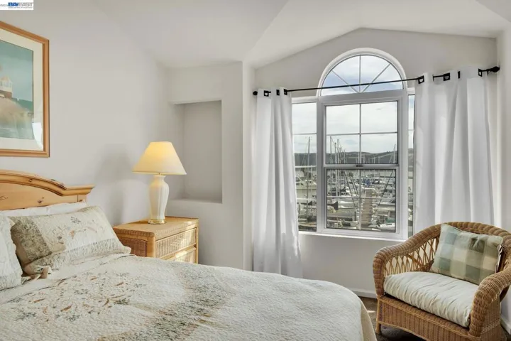 314 E E St, Benicia, California 94510