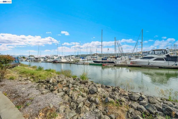 314 E E St, Benicia, California 94510