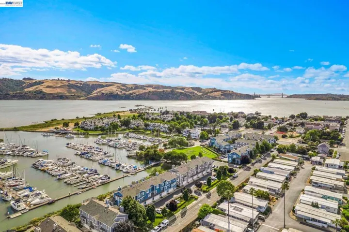 314 E E St, Benicia, California 94510