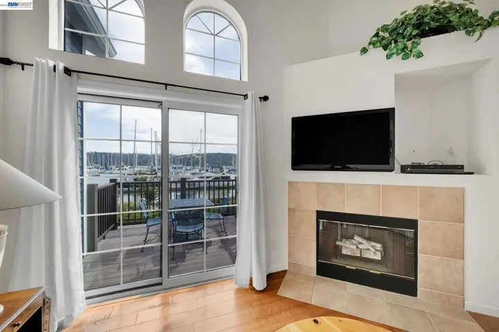 314 E E St, Benicia, California 94510