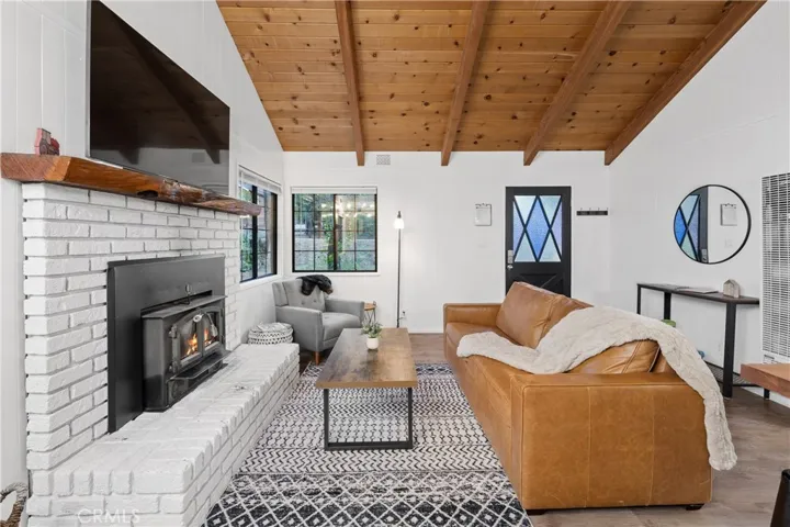 42540 Cedar Avenue, Big Bear Lake, California 92315