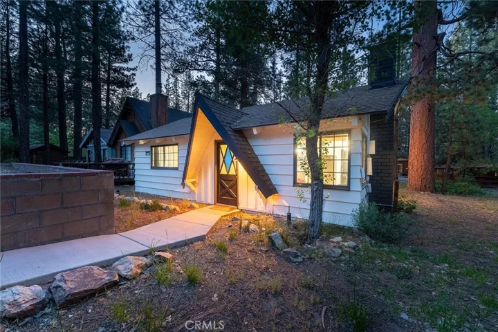 42540 Cedar Avenue, Big Bear Lake, California 92315