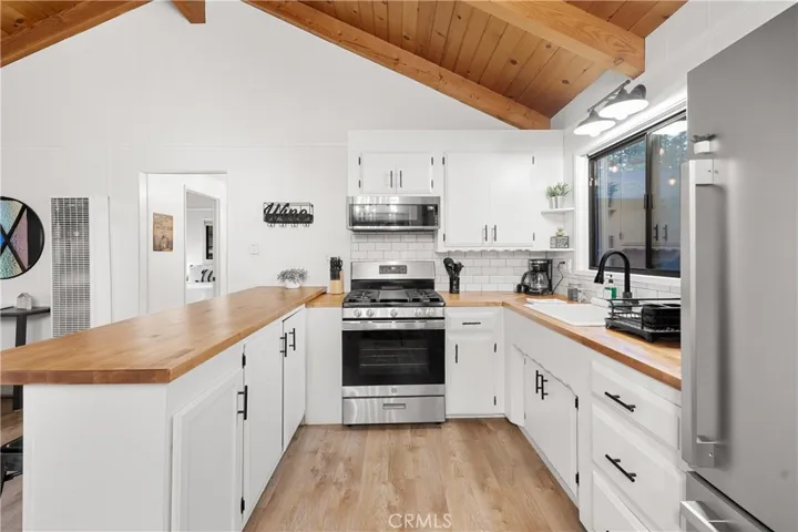 42540 Cedar Avenue, Big Bear Lake, California 92315