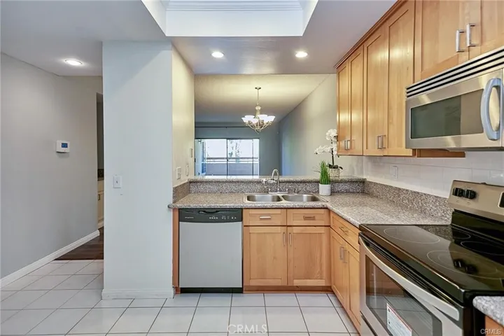 941 W Carson Street 108, Torrance, California 90502