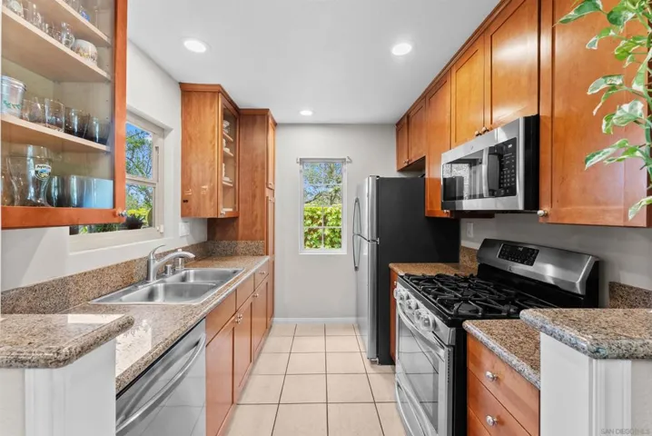 10603 Dabney 3, San Diego, California 92126