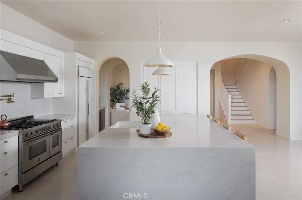 93 Parson Brown Irvine, CA 92618