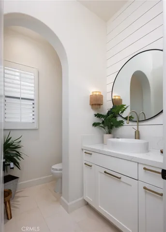 93 Parson Brown Irvine, CA 92618