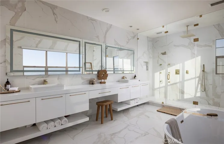93 Parson Brown Irvine, CA 92618