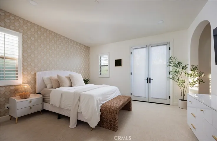 93 Parson Brown Irvine, CA 92618