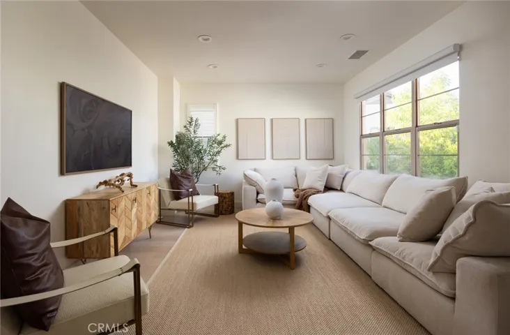 93 Parson Brown Irvine, CA 92618