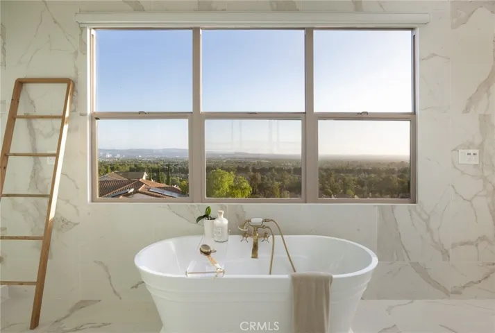 93 Parson Brown Irvine, CA 92618