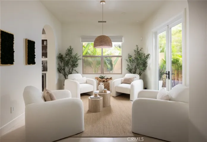 93 Parson Brown Irvine, CA 92618