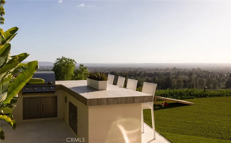 93 Parson Brown Irvine, CA 92618