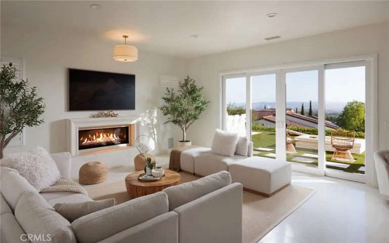 93 Parson Brown Irvine, CA 92618