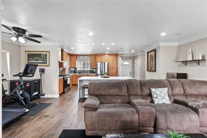 1313 E Merona Place, Anaheim, California 92805