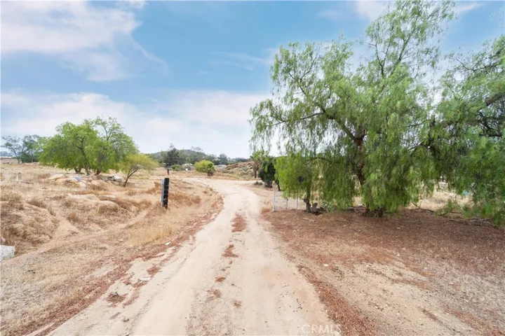 25661 Waldon, Menifee, California 92584