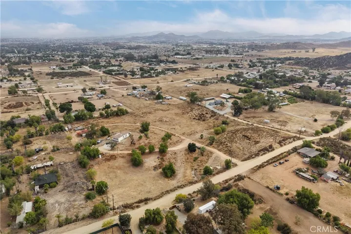 25661 Waldon, Menifee, California 92584