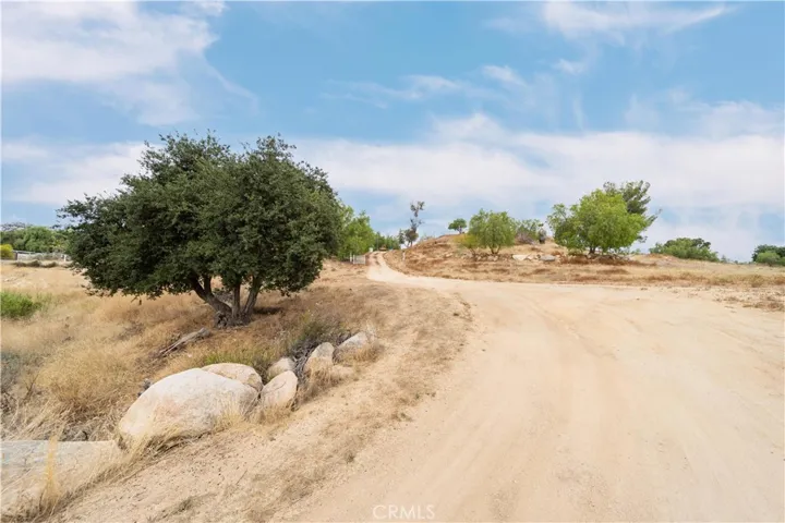 25661 Waldon, Menifee, California 92584