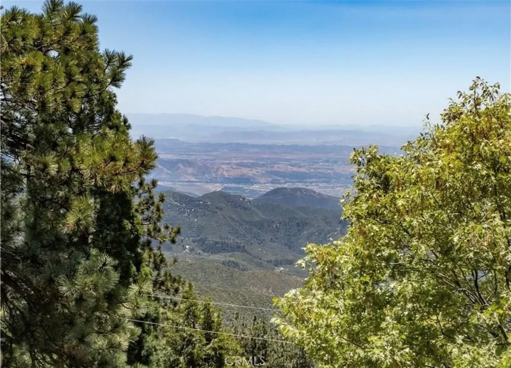 31563 Inspiration Drive, Running Springs, California 92382 — photo 5