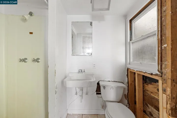 11 Edgecroft Rd, Kensington, California 94707