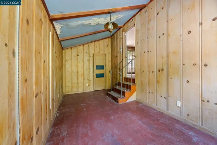 11 Edgecroft Rd, Kensington, California 94707