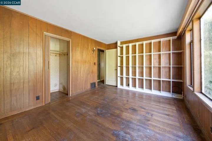 11 Edgecroft Rd, Kensington, California 94707