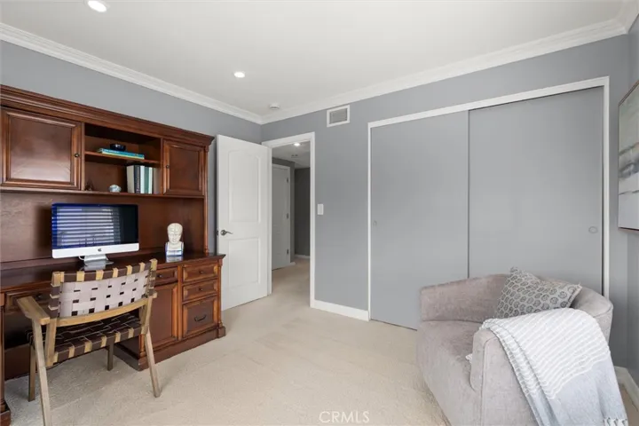 2904 Club House Road, Costa Mesa, California 92626