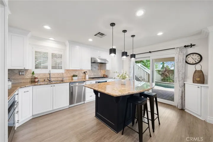 12 Montecilo, Lake Forest, California 92610