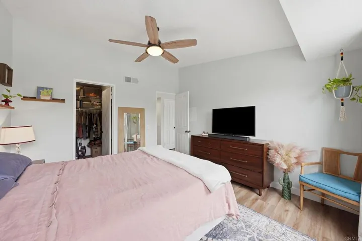 5064 Via Manos F, Oceanside, California 92057