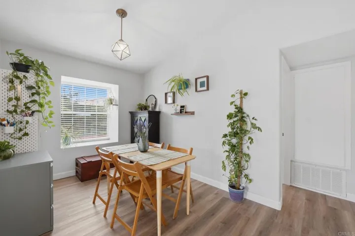 5064 Via Manos F, Oceanside, California 92057