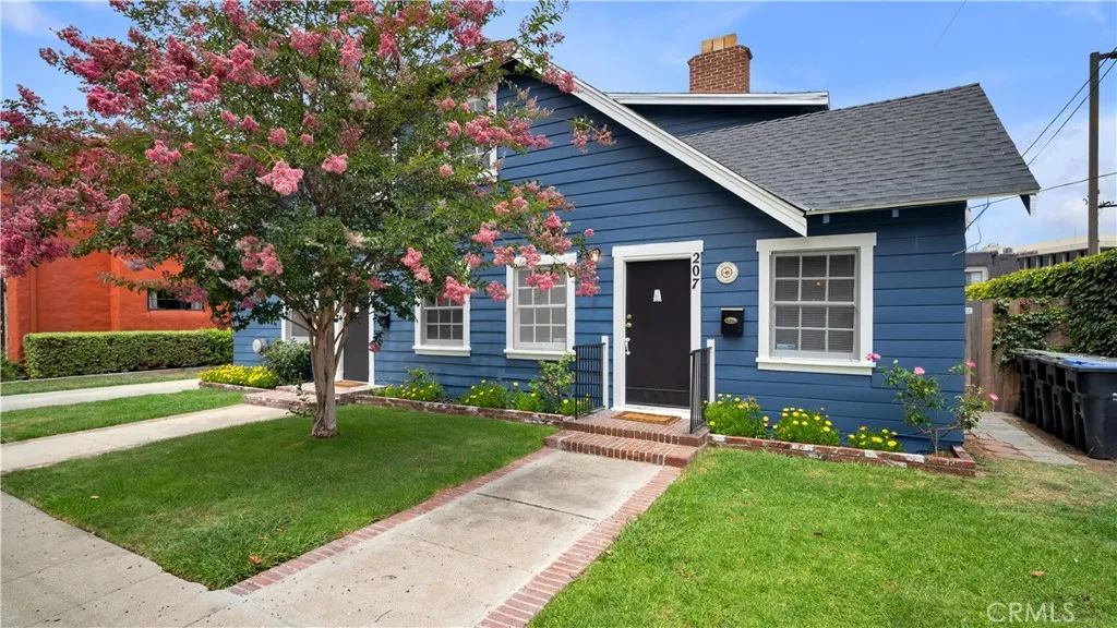 207 W Buffalo Ave