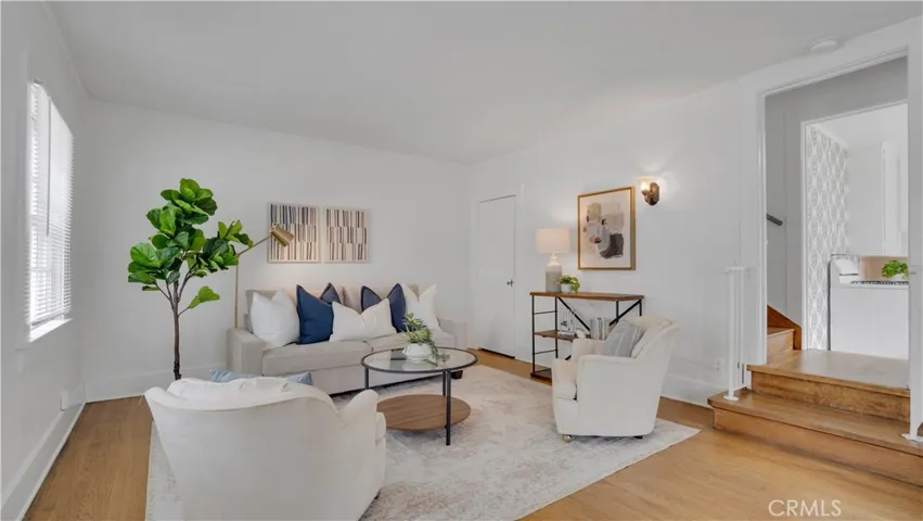 207 W Buffalo Avenue, Santa Ana, California 92706